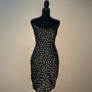 Black satin dress with white daisies 🌼